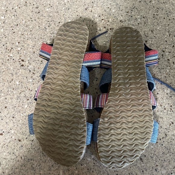 Minnetonka Women’s Elsie Woven Sandal Size 7 Denim Colorful Lace Up Boho Cork - Picture 6 of 6